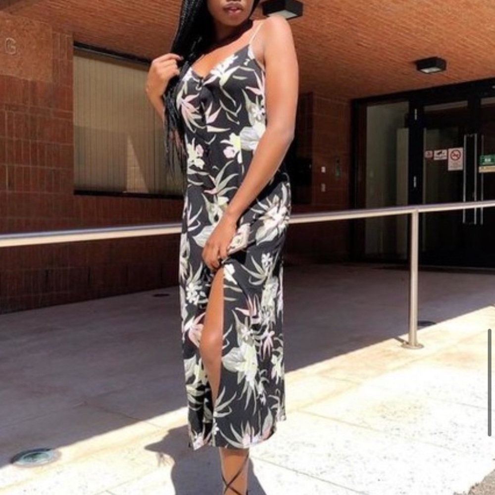 H&M black floral midi dress size small